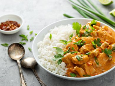 Arroz con pollo y cúrcuma al curry
