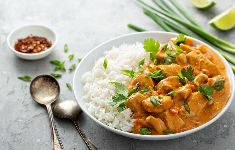 Arroz con pollo y cúrcuma al curry